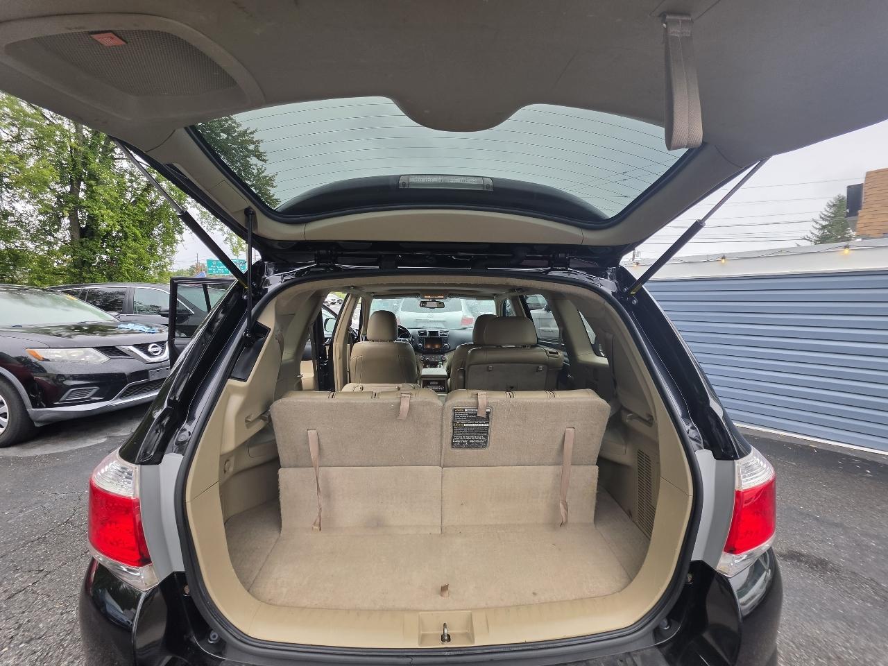 Toyota Highlander 4WD 4dr V6 Limited (Natl) 2012