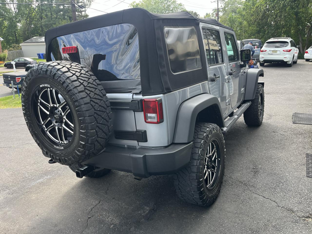 Jeep Wrangler Unlimited 4WD 4dr Sport 2016