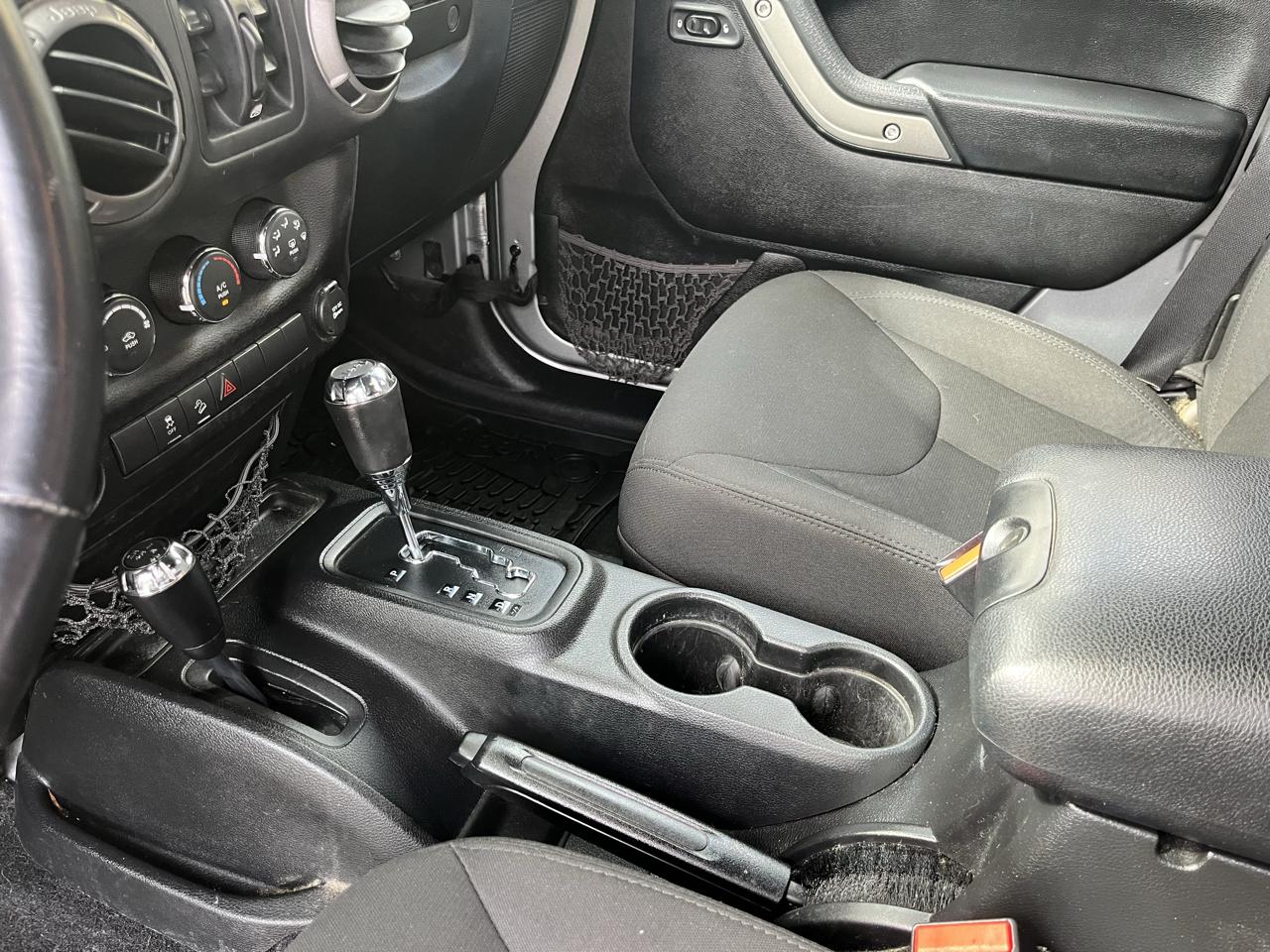 Jeep Wrangler Unlimited 4WD 4dr Sport 2016
