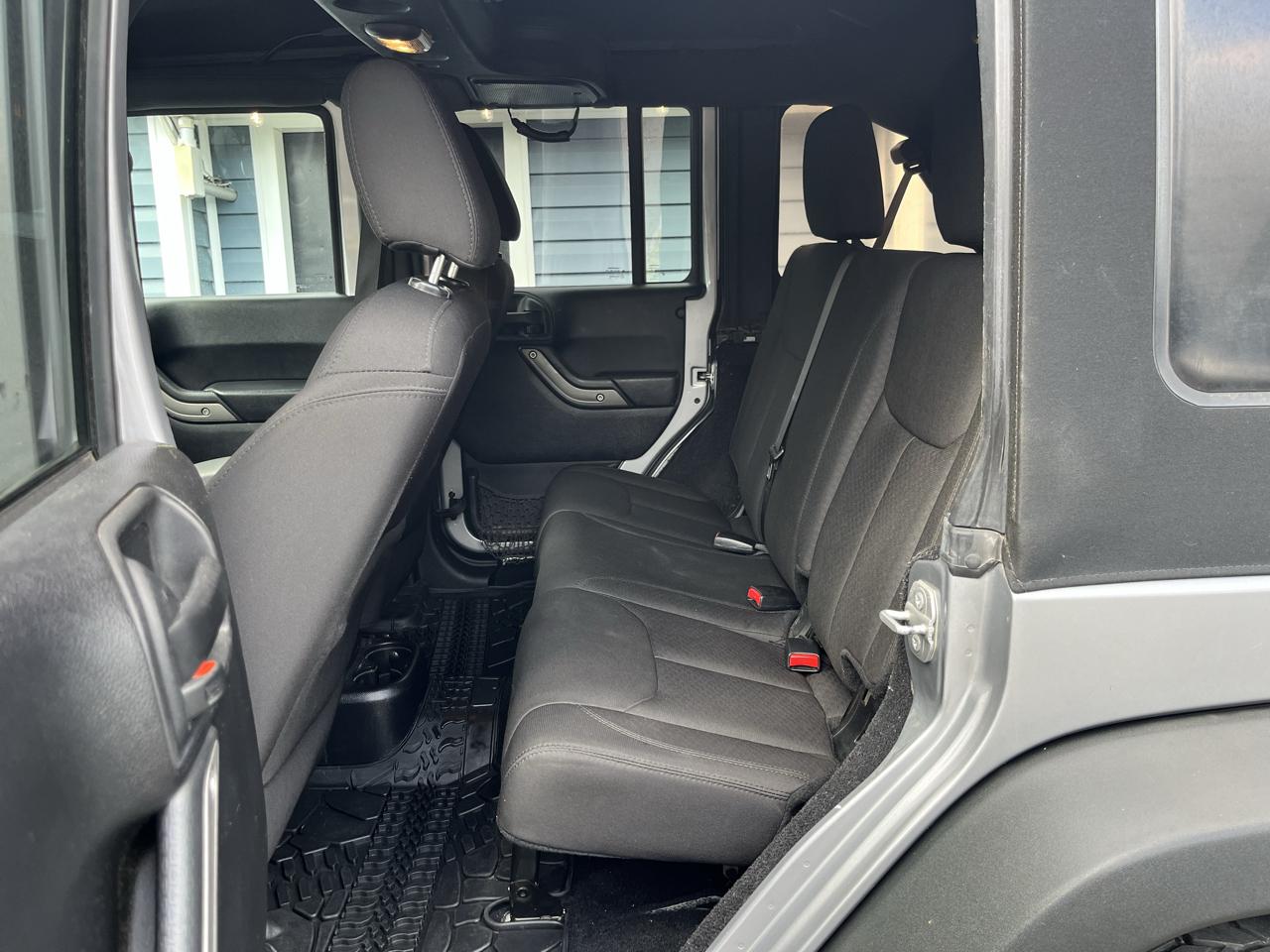 Jeep Wrangler Unlimited 4WD 4dr Sport 2016