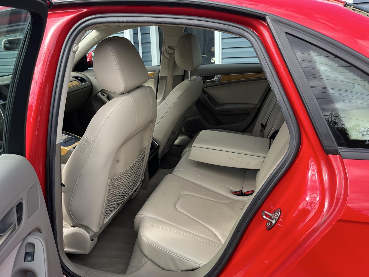 Audi A4 4dr Sdn Auto 2.0T quattro Prem 2009
