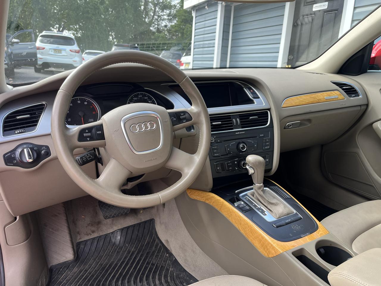 Audi A4 4dr Sdn Auto 2.0T quattro Prem 2009