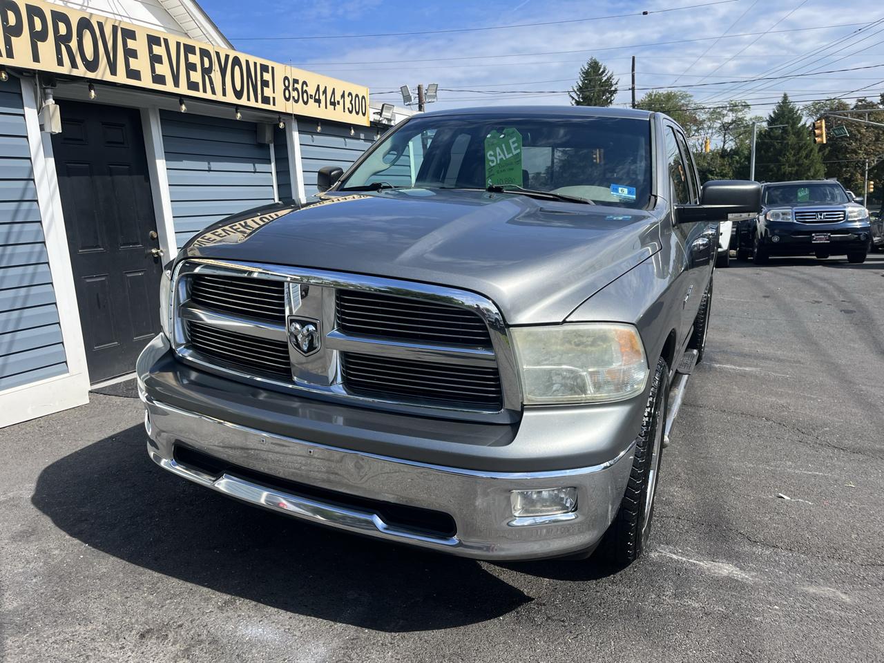 Dodge Ram 1500 4WD Quad Cab 140.5" SLT 2010