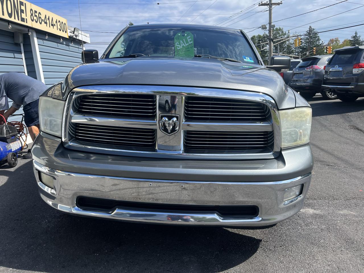 Dodge Ram 1500 4WD Quad Cab 140.5" SLT 2010