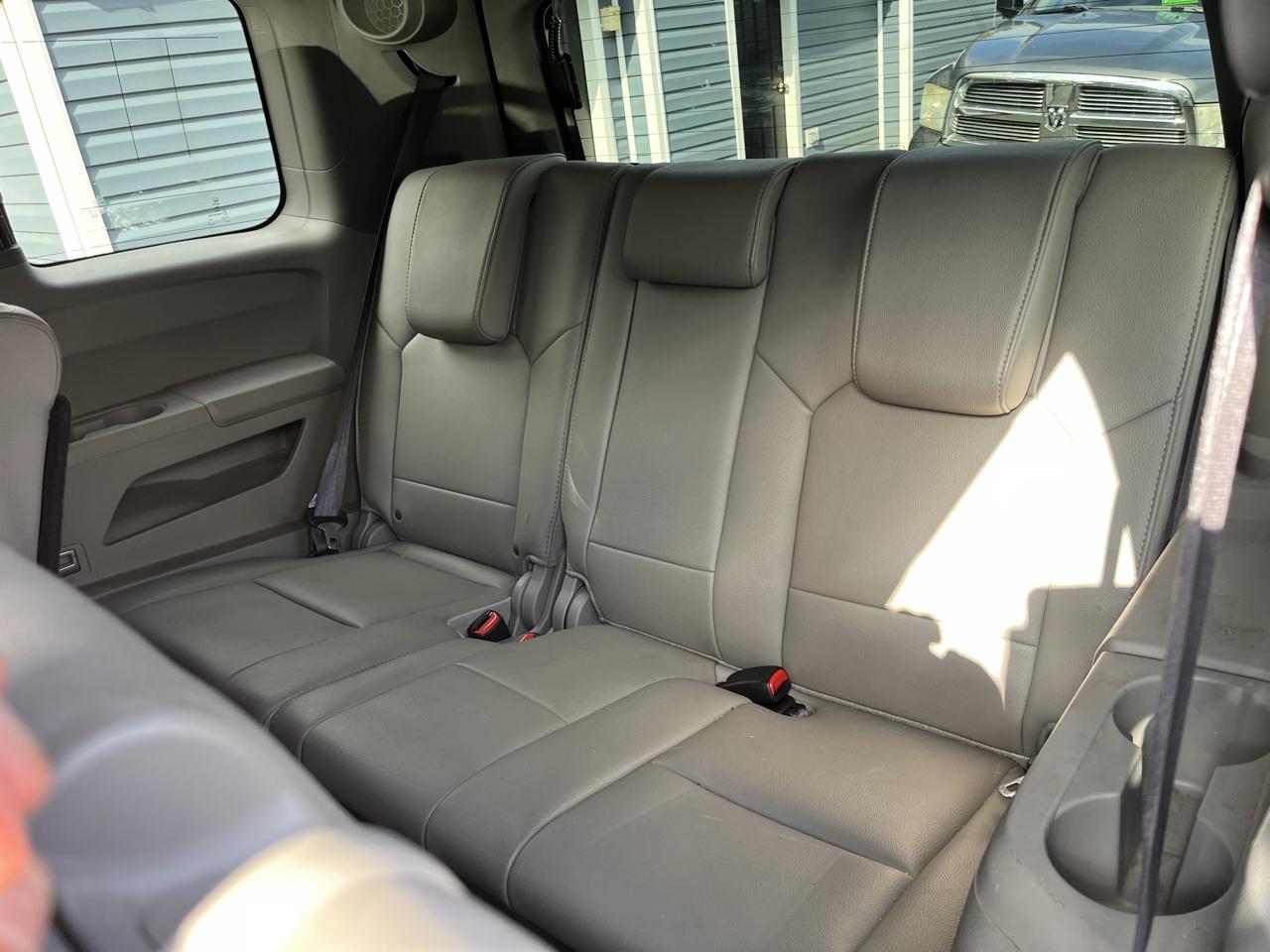 Honda Pilot 4WD 4dr Touring w/RES & Navi 2012