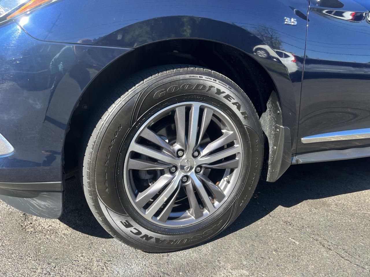 Infiniti QX60 2019.5 LUXE AWD 2019