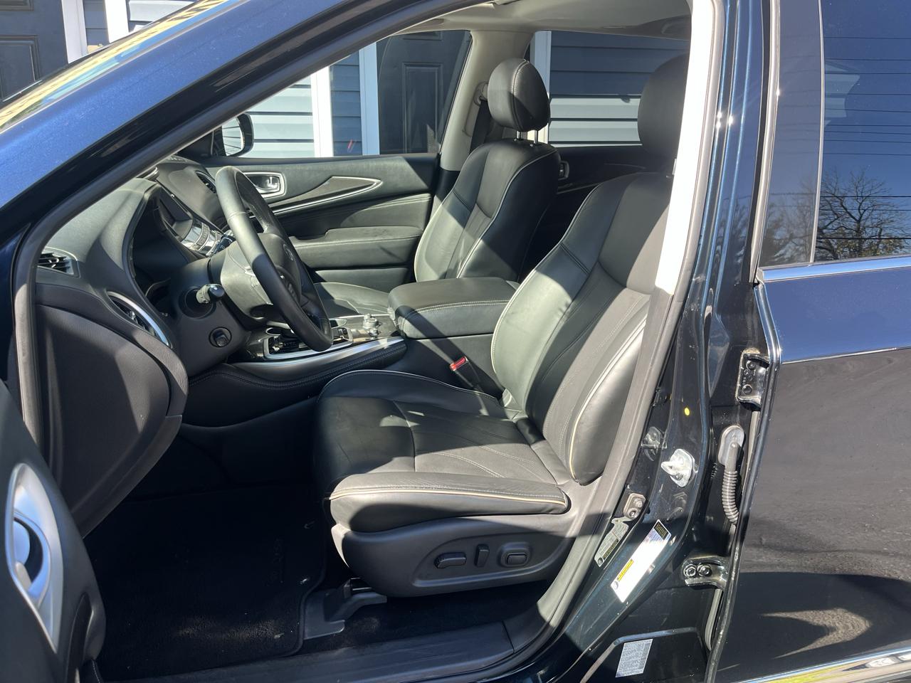 Infiniti QX60 2019.5 LUXE AWD 2019