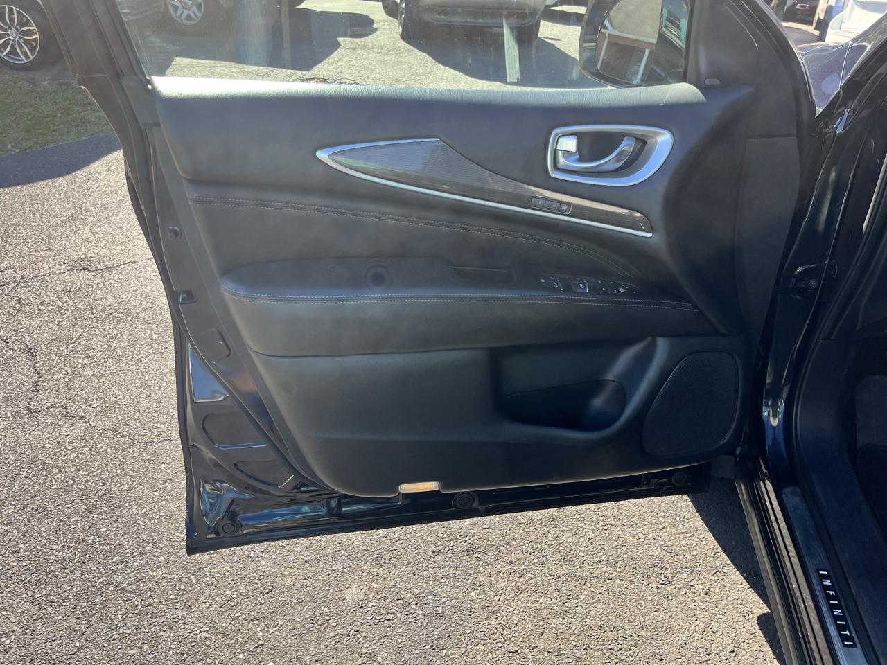 Infiniti QX60 2019.5 LUXE AWD 2019