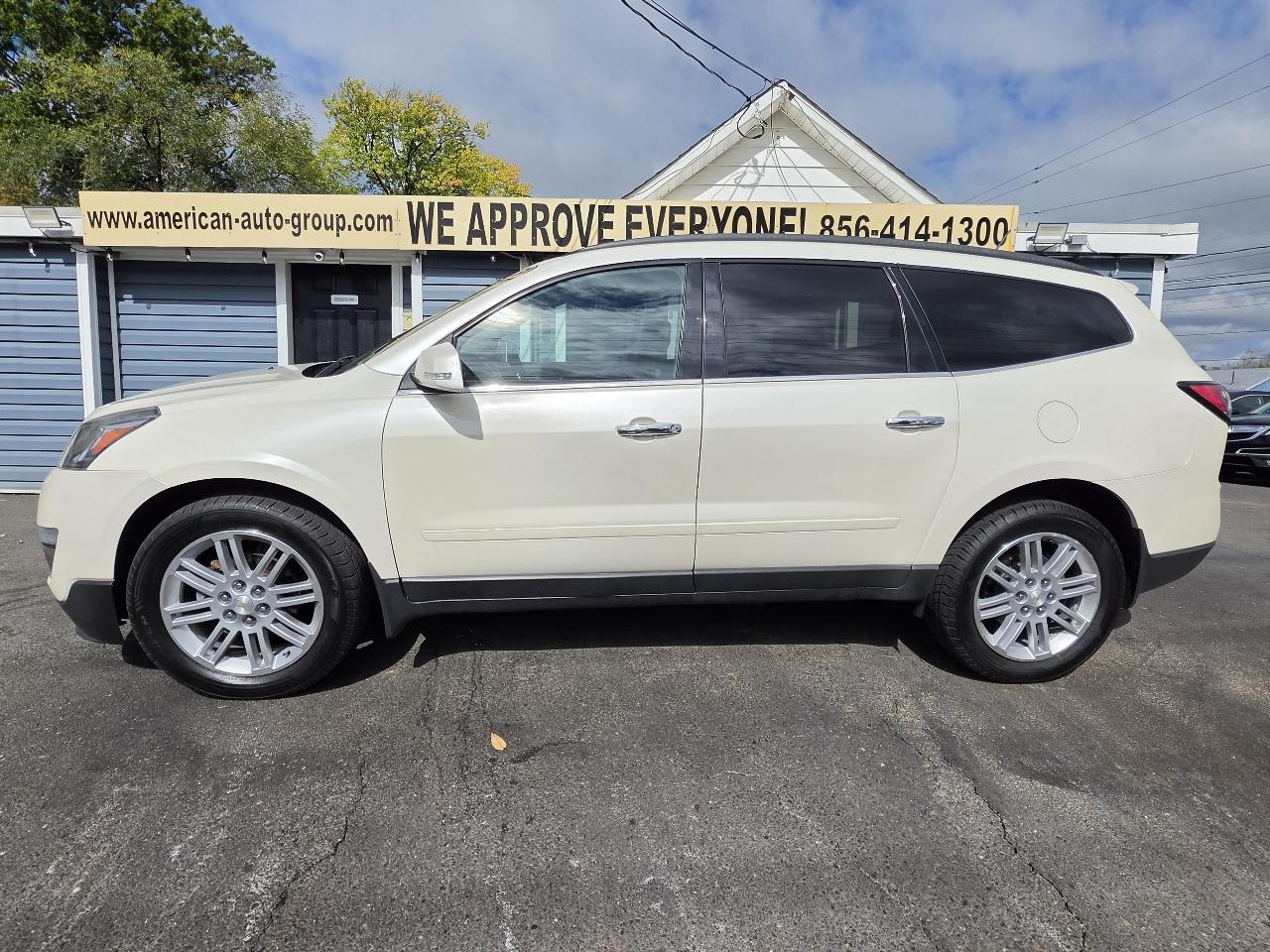 Chevrolet Traverse AWD 4dr LT w/1LT 2015