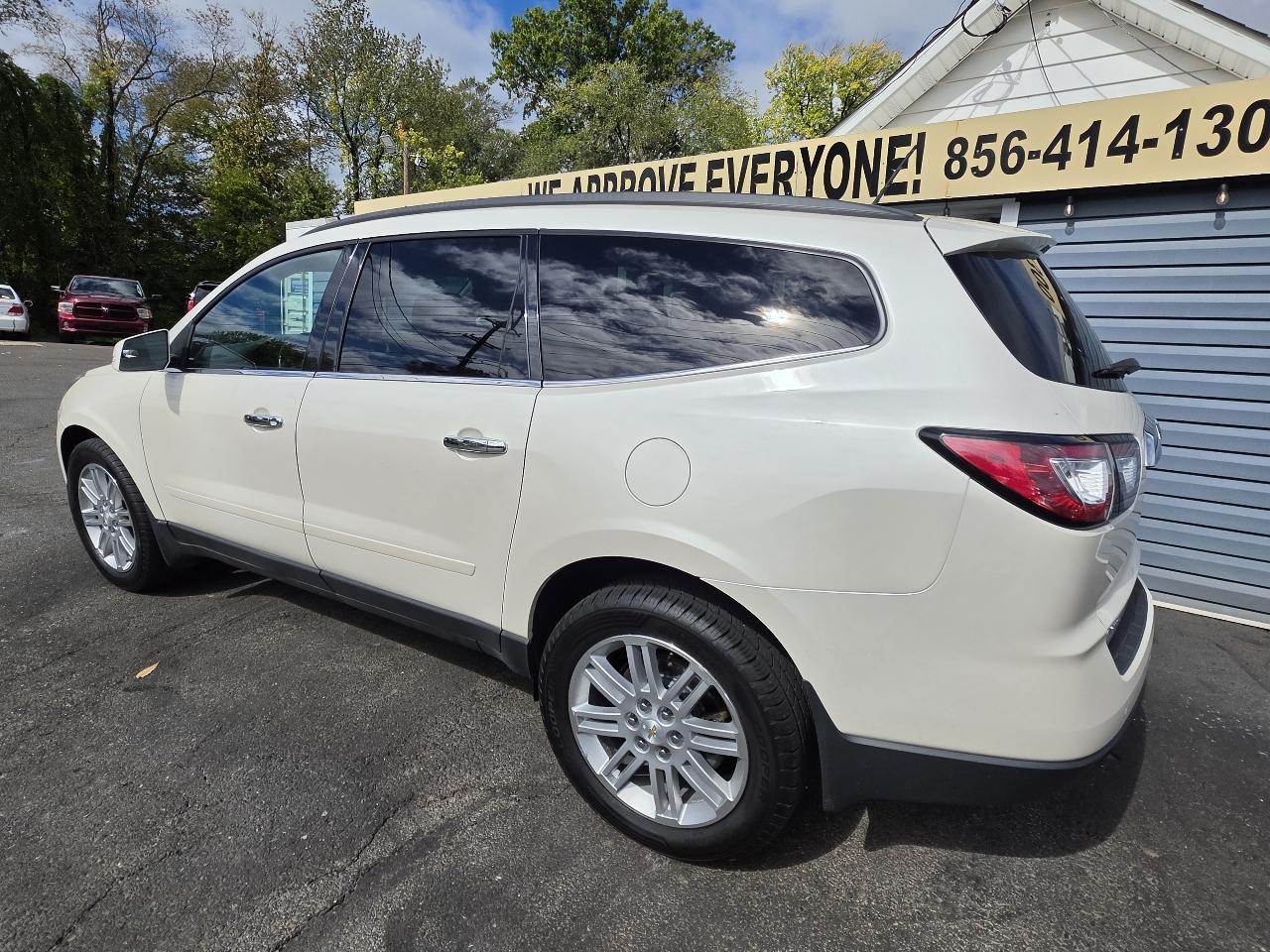 Chevrolet Traverse AWD 4dr LT w/1LT 2015