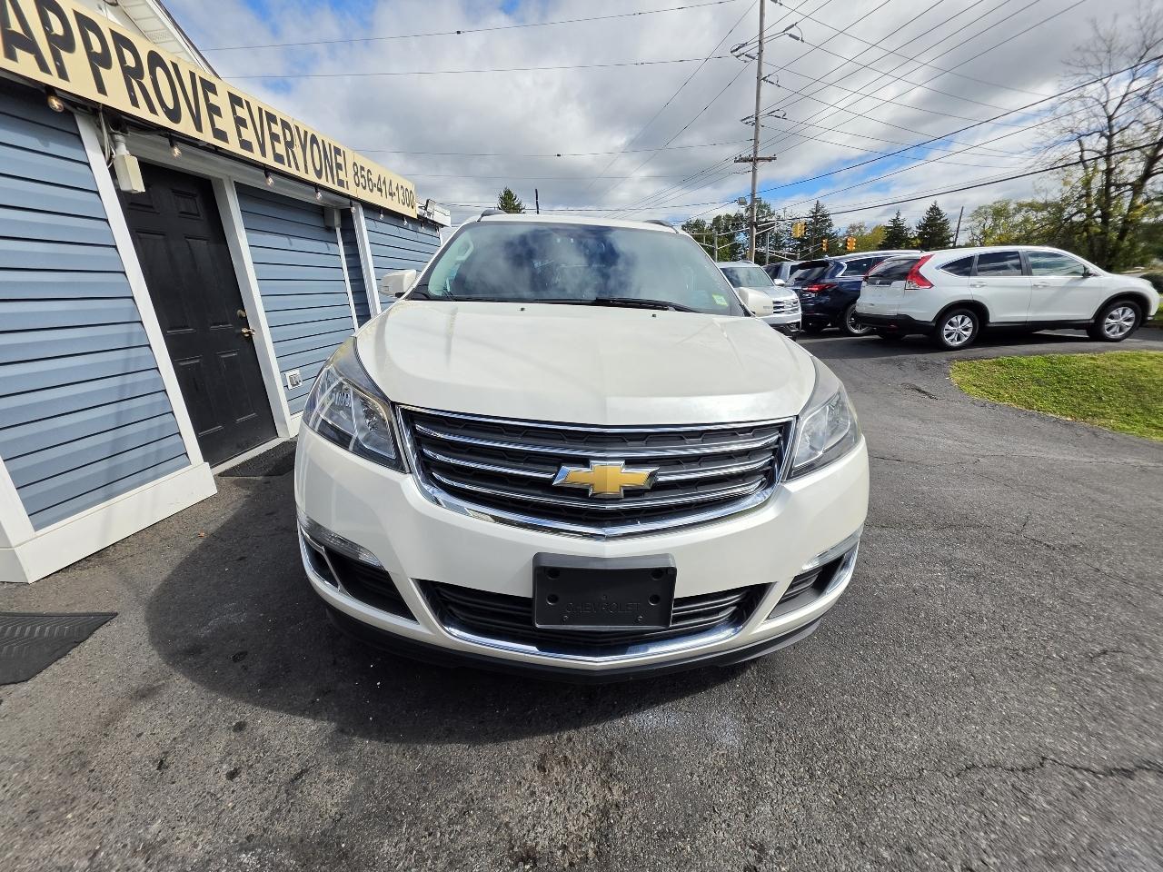 Chevrolet Traverse AWD 4dr LT w/1LT 2015
