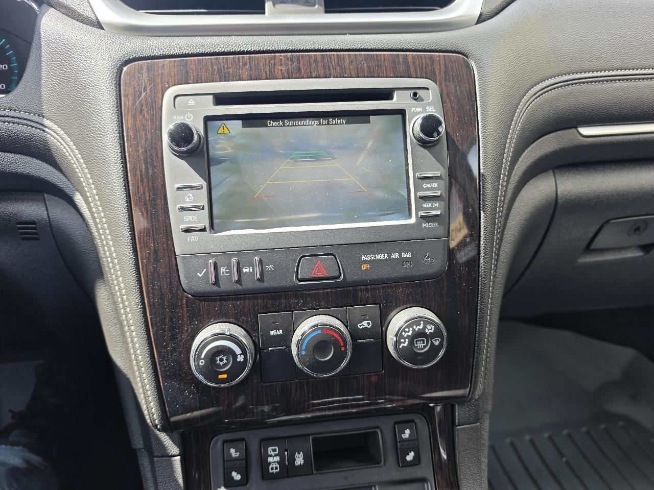 Chevrolet Traverse AWD 4dr LT w/1LT 2015