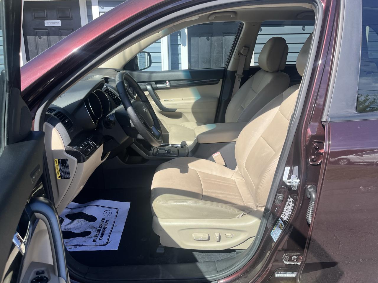 Kia Sorento 2WD 4dr V6 EX 2012