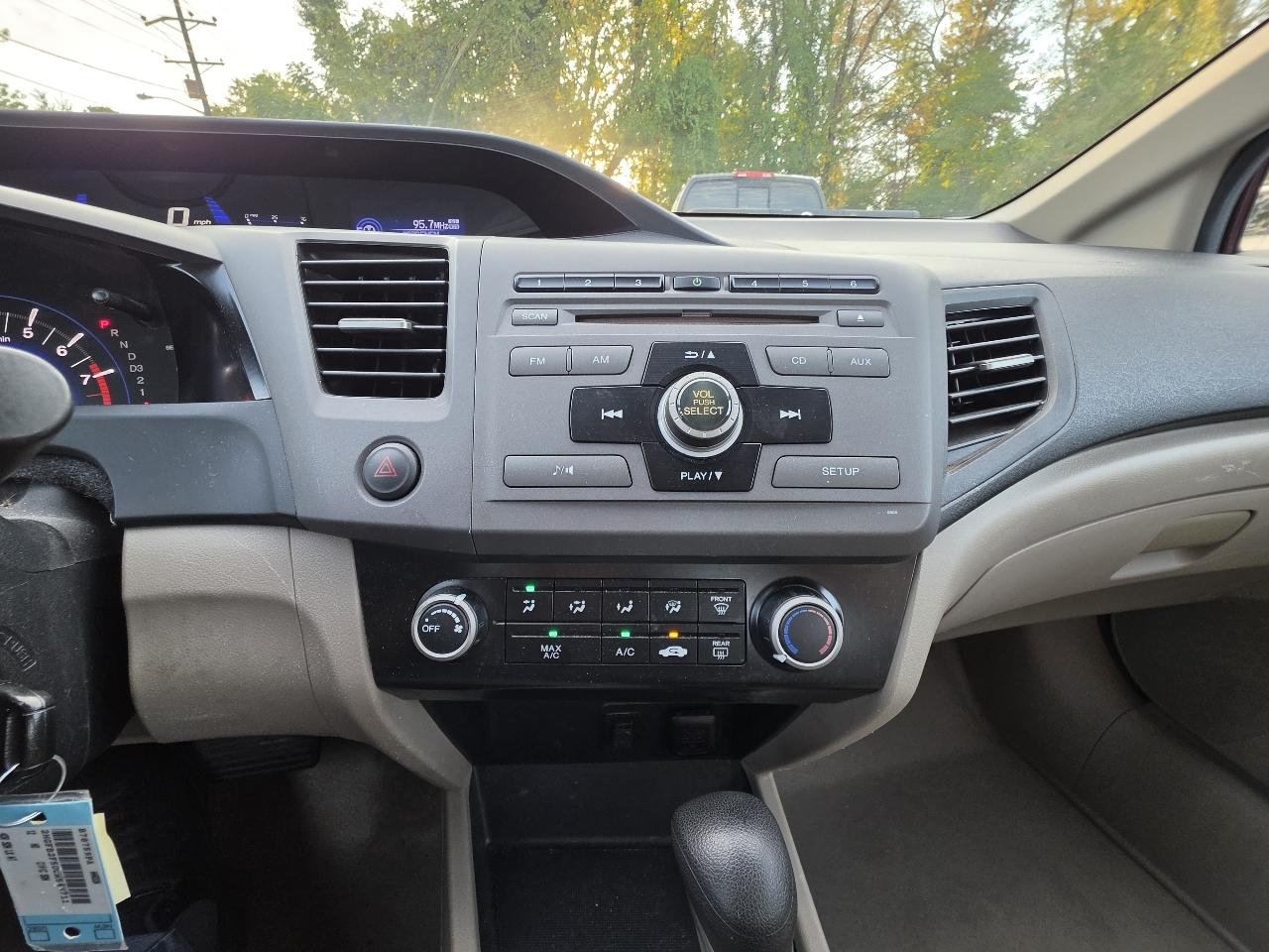 Honda Civic Sdn 4dr Auto LX 2012