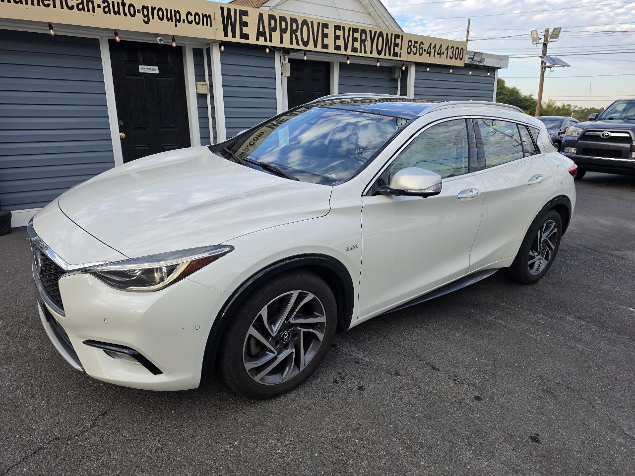 Infiniti QX30 Premium FWD *Ltd Avail* 2017