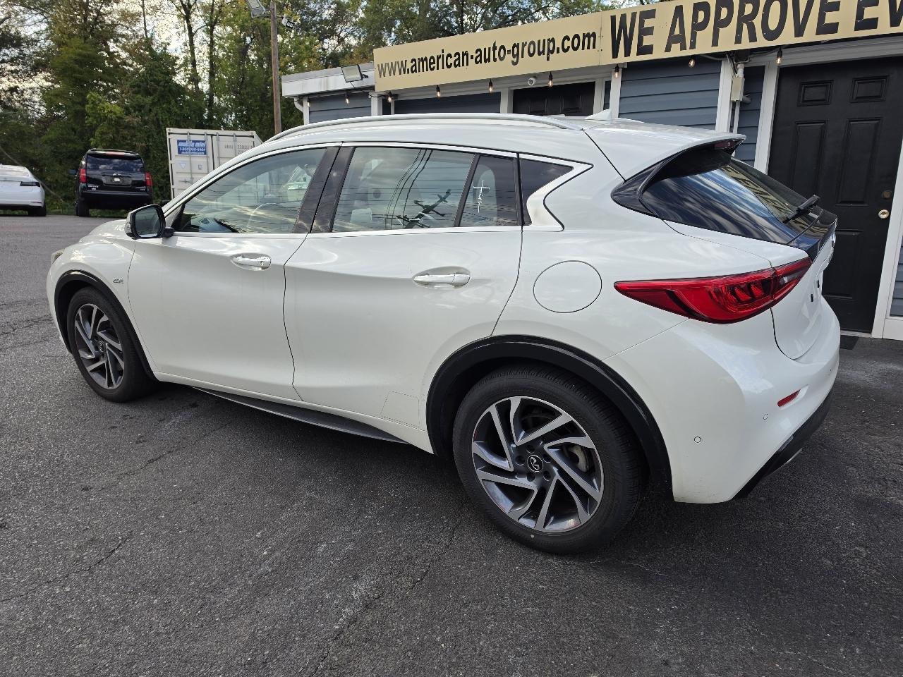 Infiniti QX30 Premium FWD *Ltd Avail* 2017