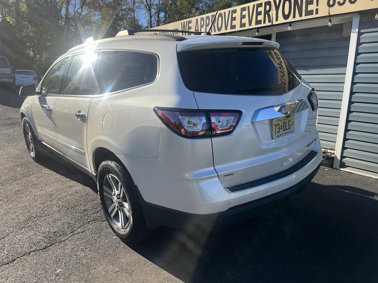 Chevrolet Traverse AWD 4dr LT w/2LT 2015