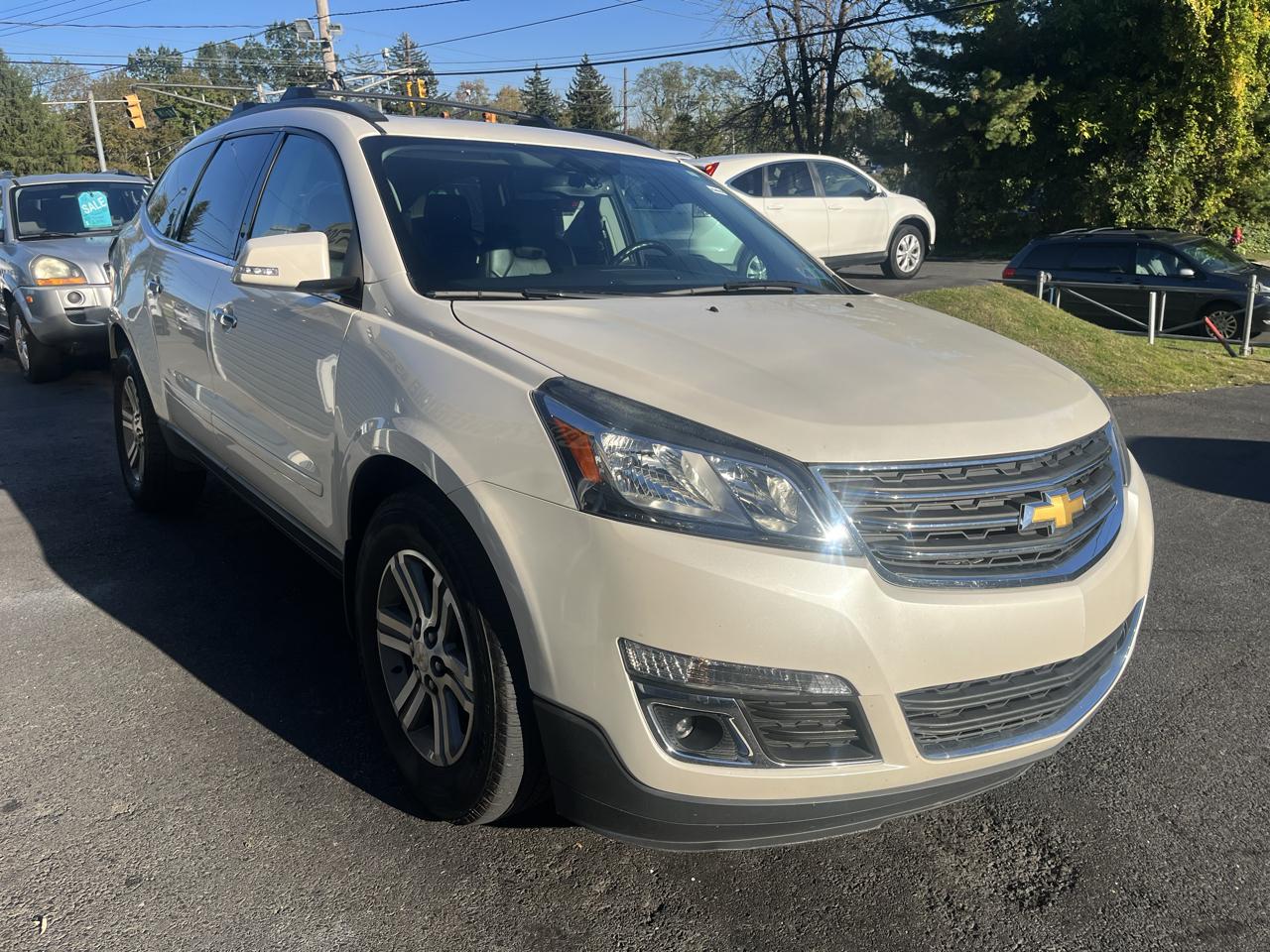Chevrolet Traverse AWD 4dr LT w/2LT 2015