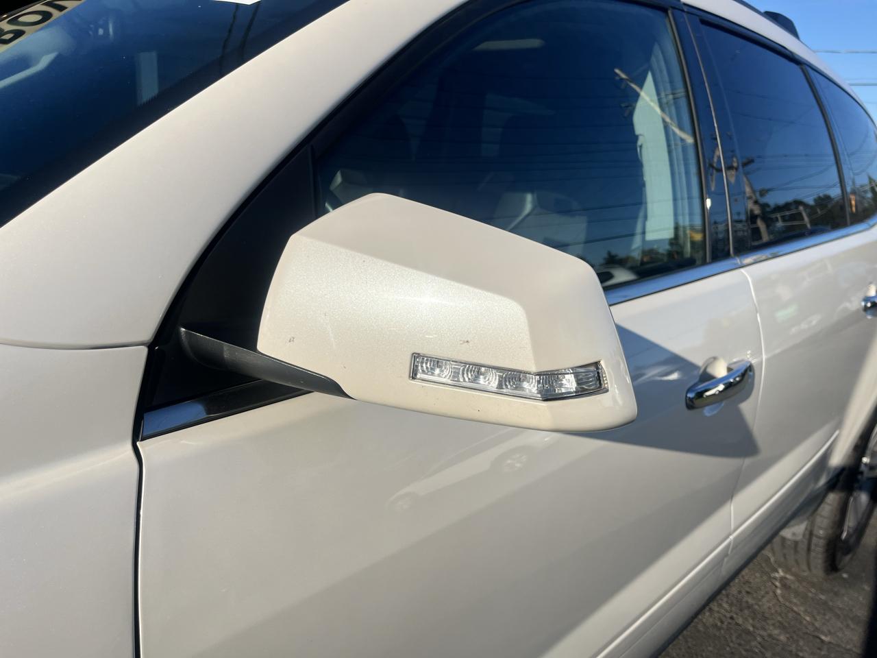 Chevrolet Traverse AWD 4dr LT w/2LT 2015