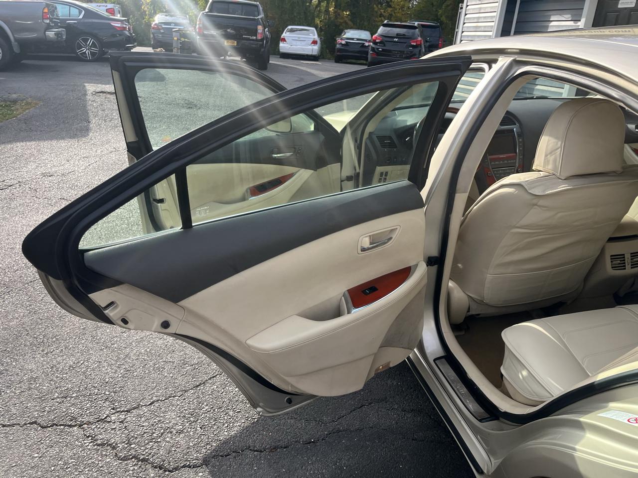 Lexus ES 350 4dr Sdn 2011