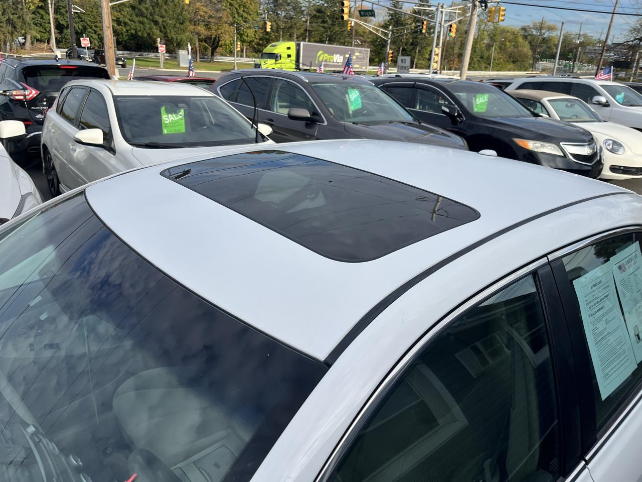 Toyota Camry 4dr Sdn I4 Auto LE (Natl) 2011