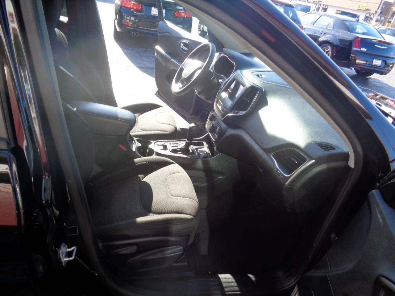 Jeep Cherokee Latitude FWD 2021