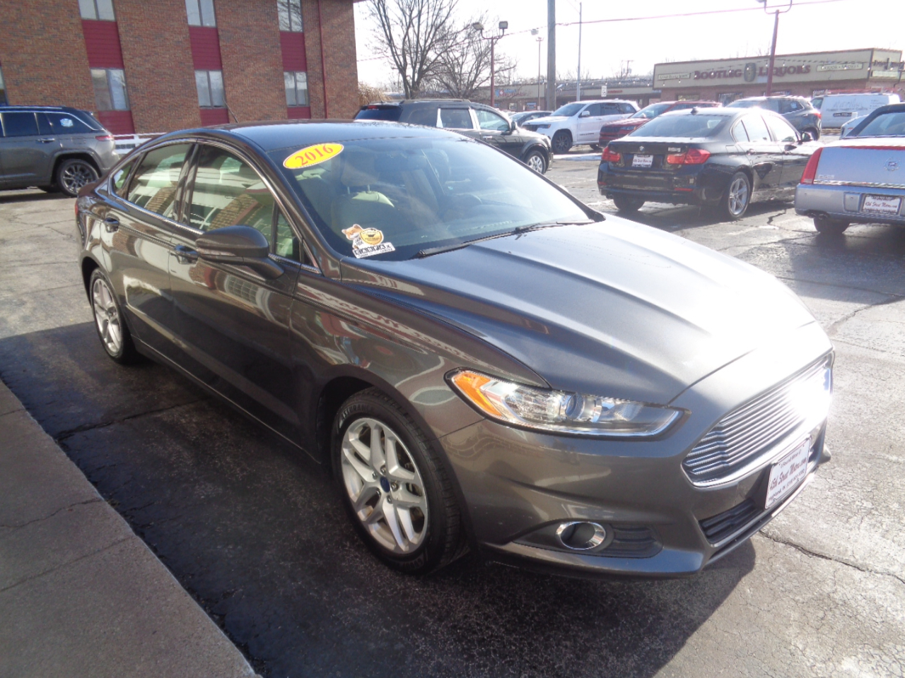 Ford Fusion 4dr Sdn SE FWD 2016