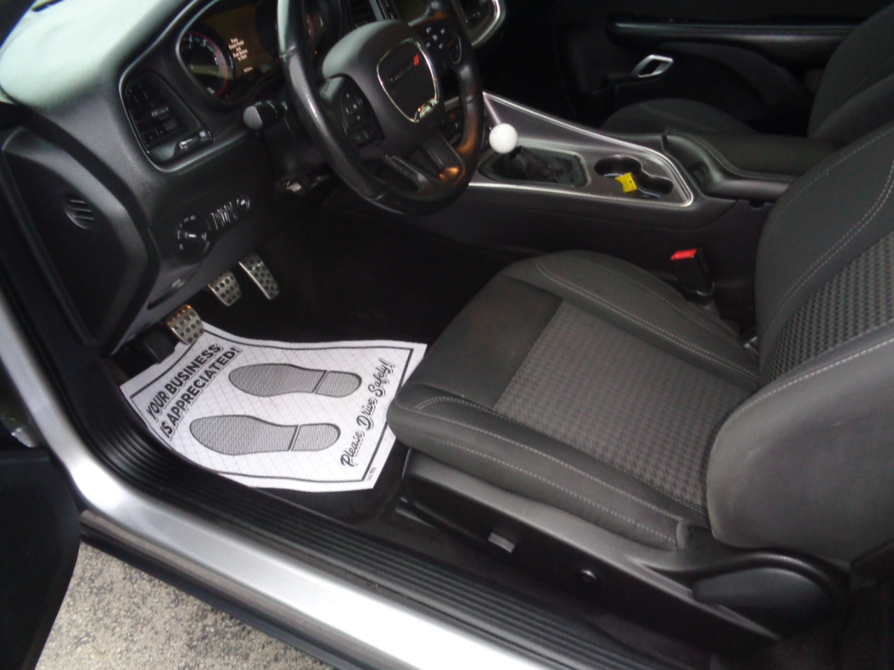 Dodge Challenger 2dr Cpe R/T 2016