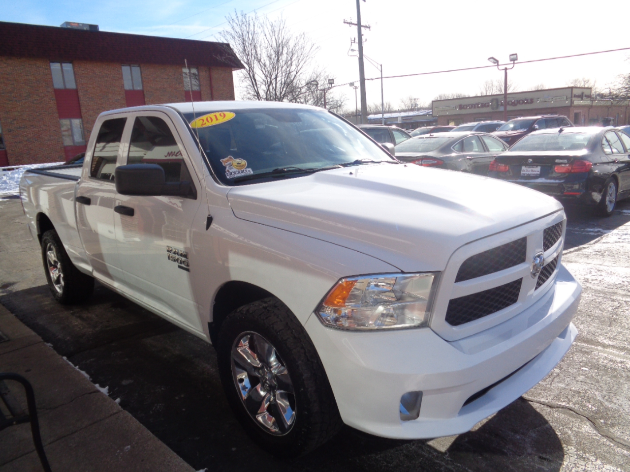 RAM 1500 Classic Express 4x2 Quad Cab 6'4" Box 2019