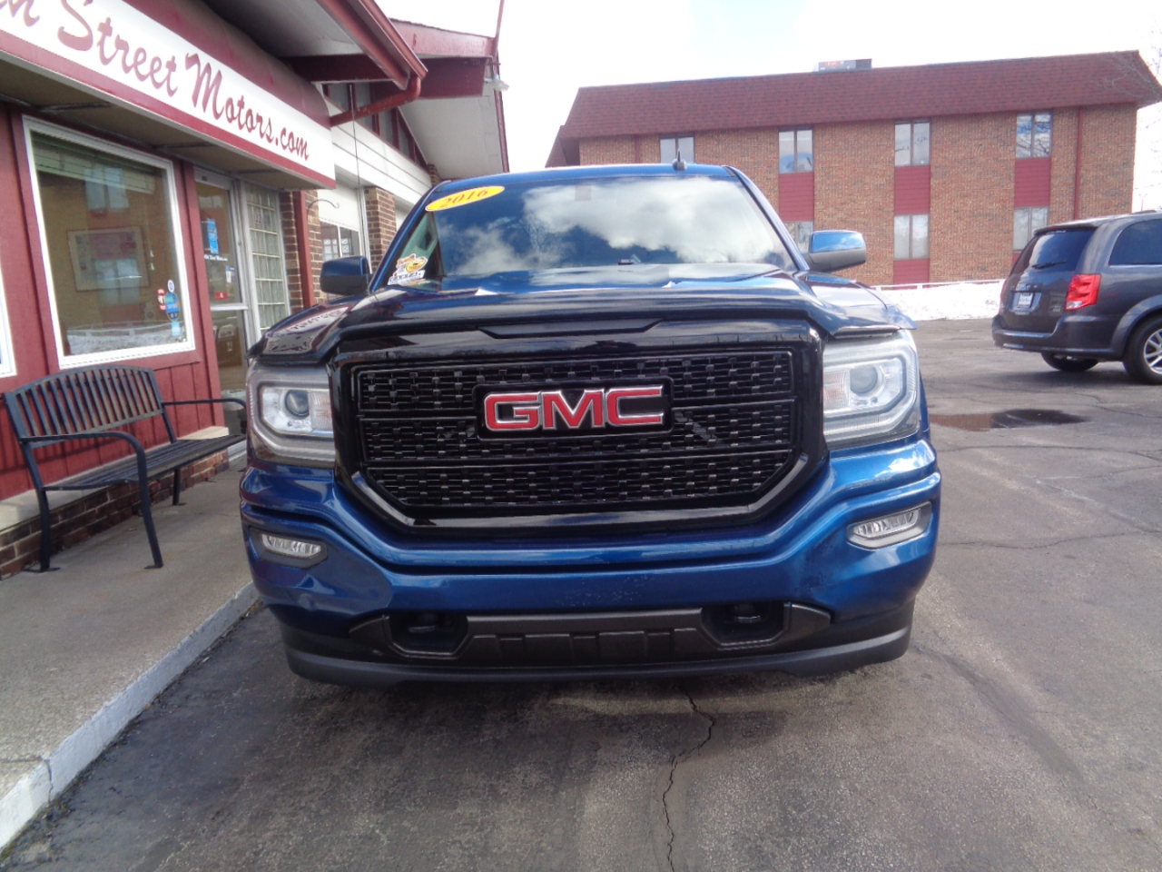 GMC Sierra 1500 4WD Double Cab 147" Elevation w/3SB 2016