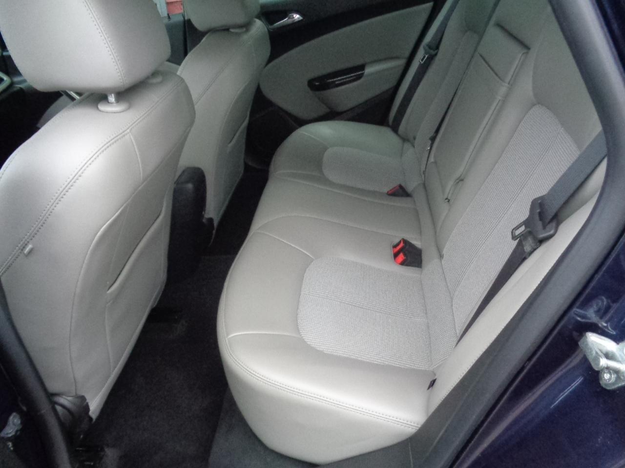 Buick Verano 4dr Sdn w/1SD 2015