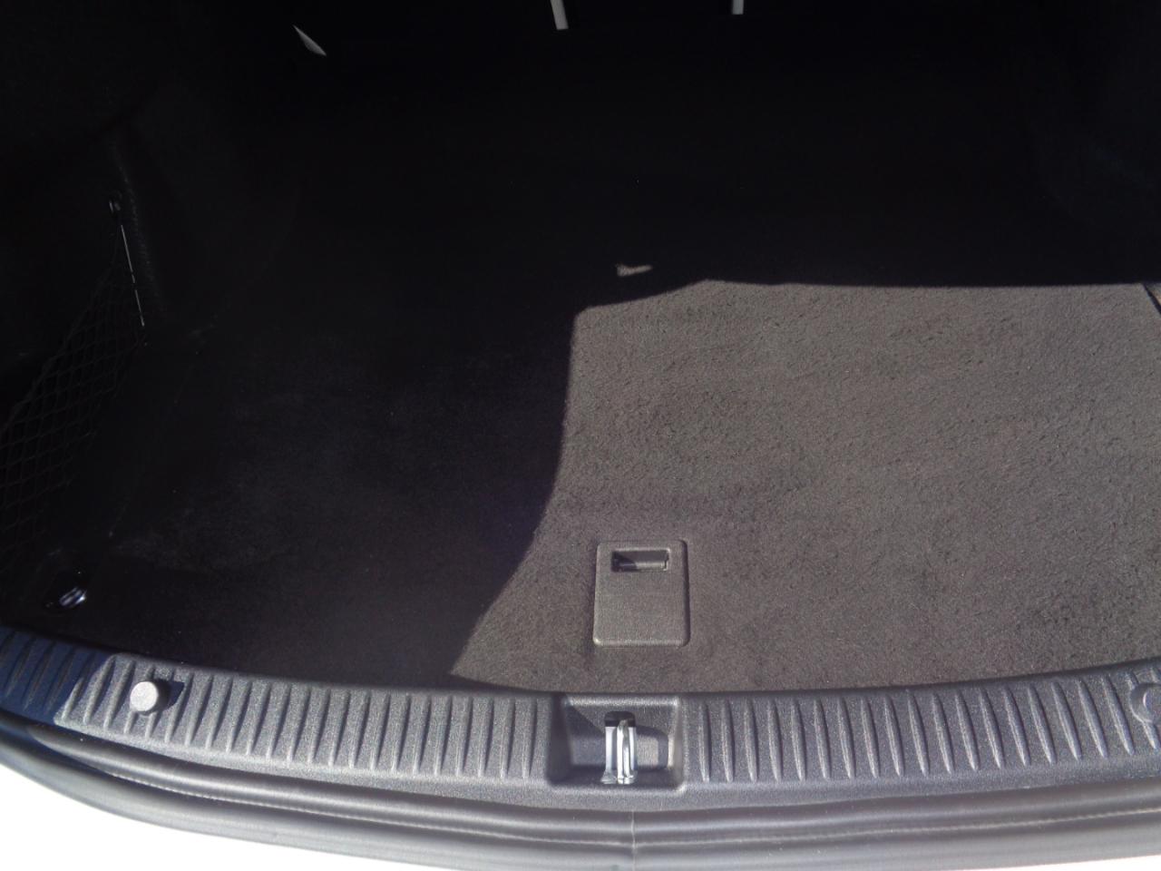 Mercedes-Benz C-Class 4dr Sdn C 300 4MATIC 2015