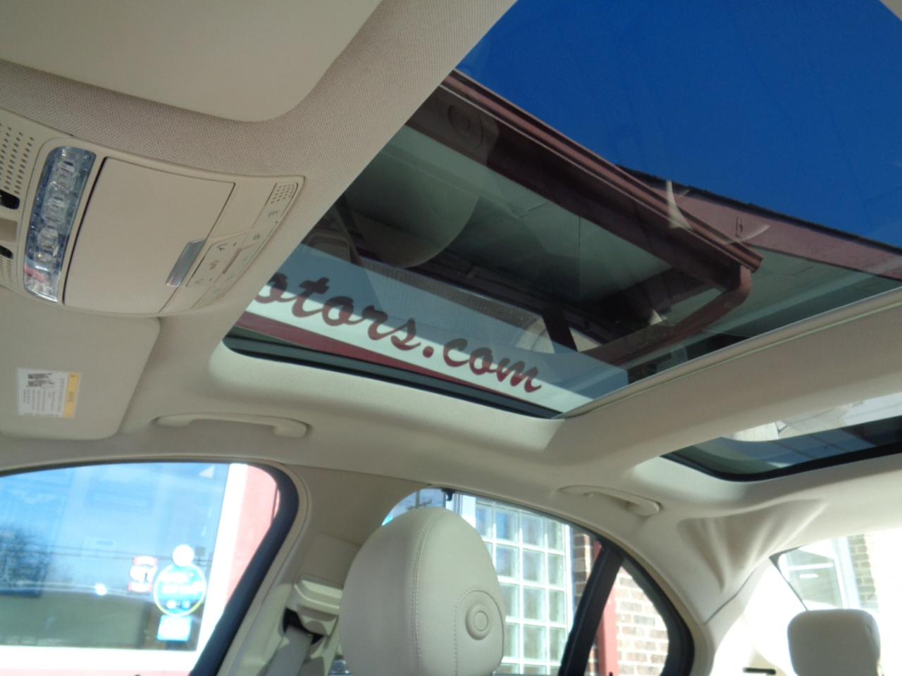 Mercedes-Benz C-Class 4dr Sdn C 300 4MATIC 2015