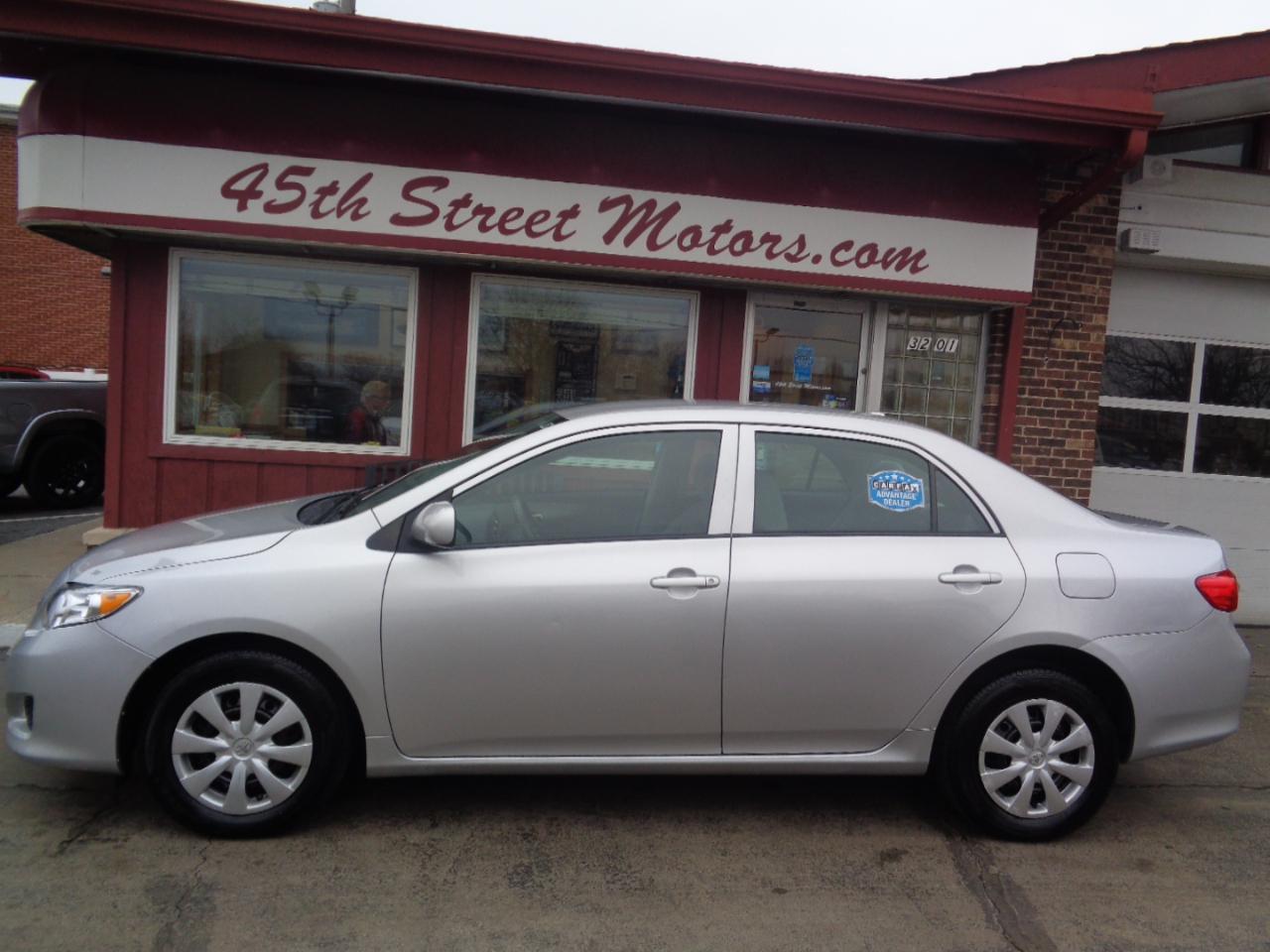 Toyota Corolla 4dr Sdn LE Auto 2010