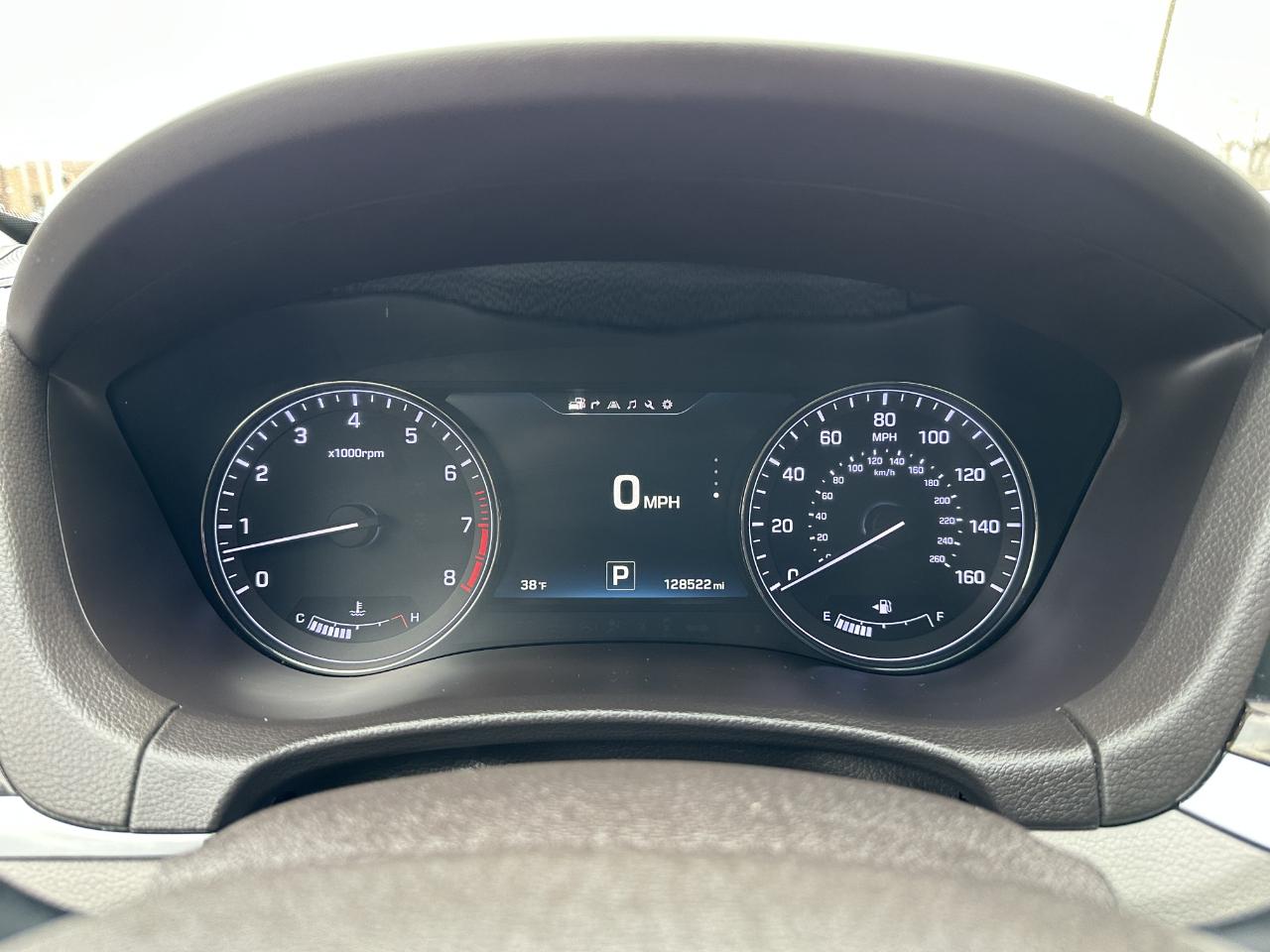 Hyundai Genesis 4dr Sdn V6 3.8L AWD 2016