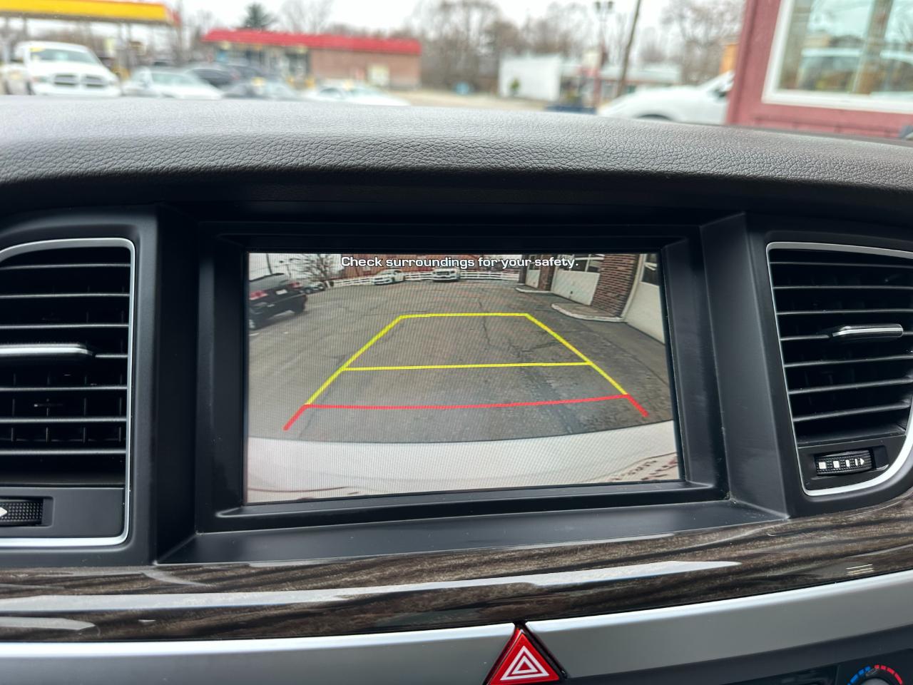 Hyundai Genesis 4dr Sdn V6 3.8L AWD 2016