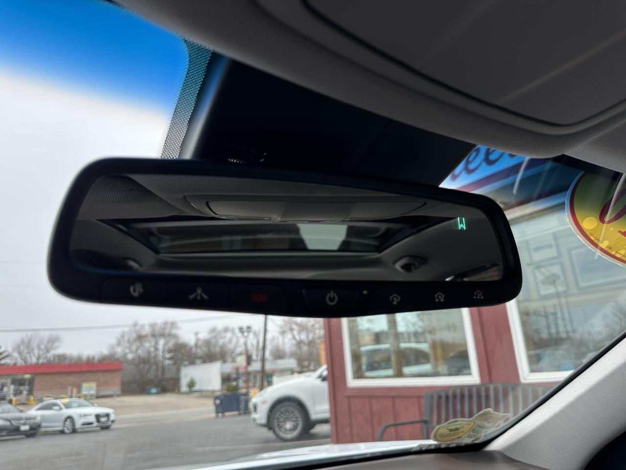 Hyundai Genesis 4dr Sdn V6 3.8L AWD 2016