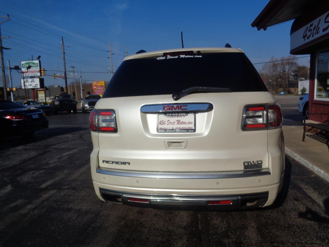 GMC Acadia AWD 4dr Denali 2013