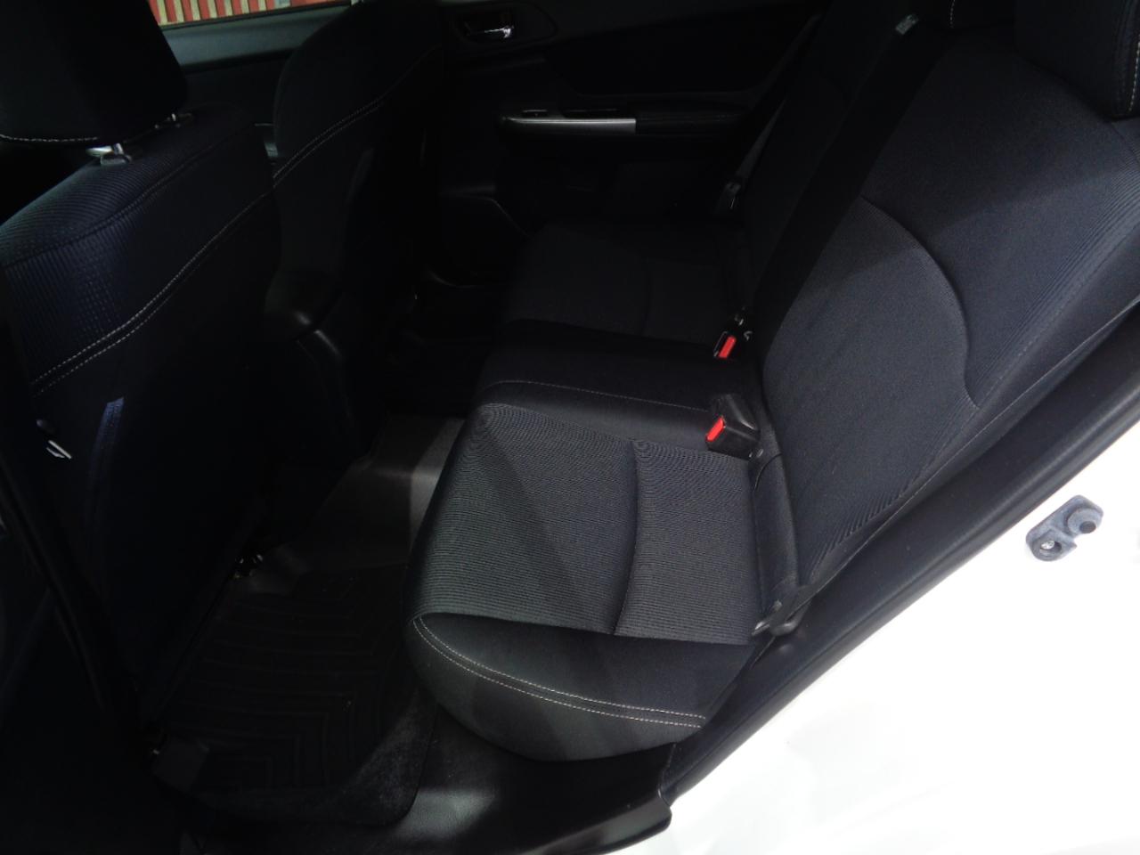 Subaru Impreza Wagon 5dr CVT 2.0i Sport Premium 2015