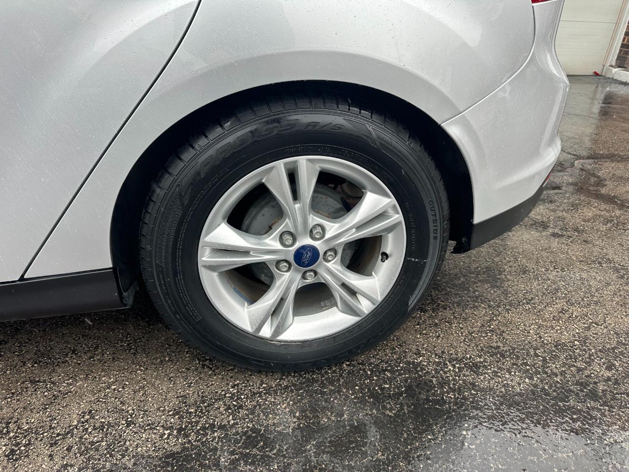 Ford Focus 5dr HB SE 2014