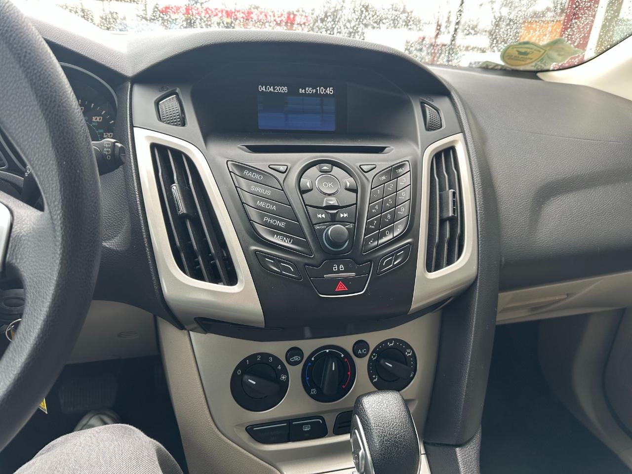 Ford Focus 5dr HB SE 2014