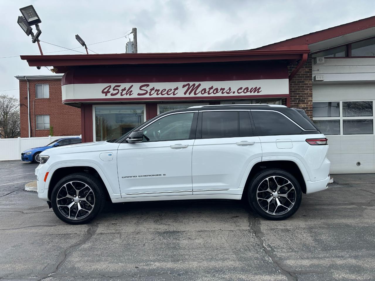 Jeep Grand Cherokee 4xe Summit Reserve 4x4 2023