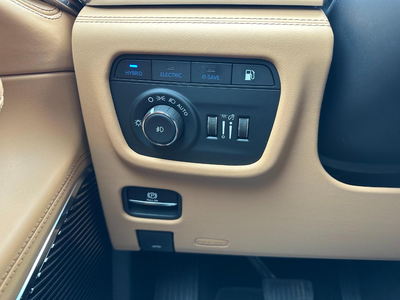 Jeep Grand Cherokee 4xe Summit Reserve 4x4 2023