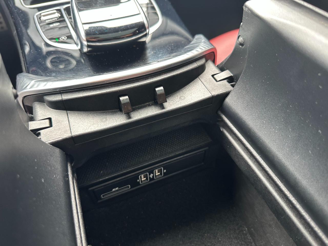 Mercedes-Benz C-Class 4dr Sdn C 400 4MATIC 2015