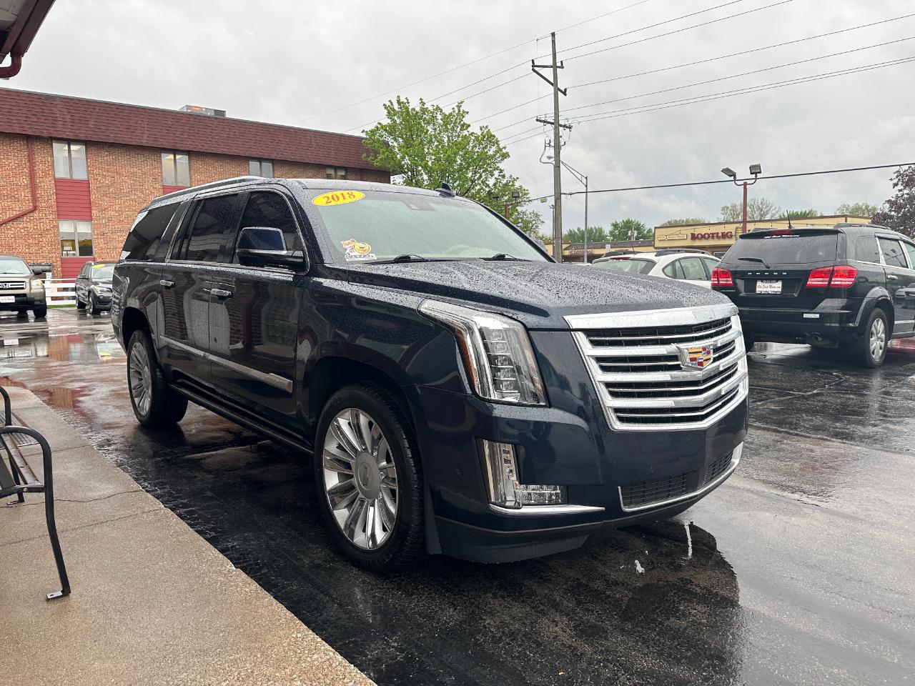 Cadillac Escalade ESV 4WD 4dr Platinum 2018