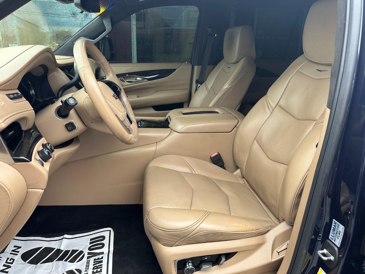 Cadillac Escalade ESV 4WD 4dr Platinum 2018