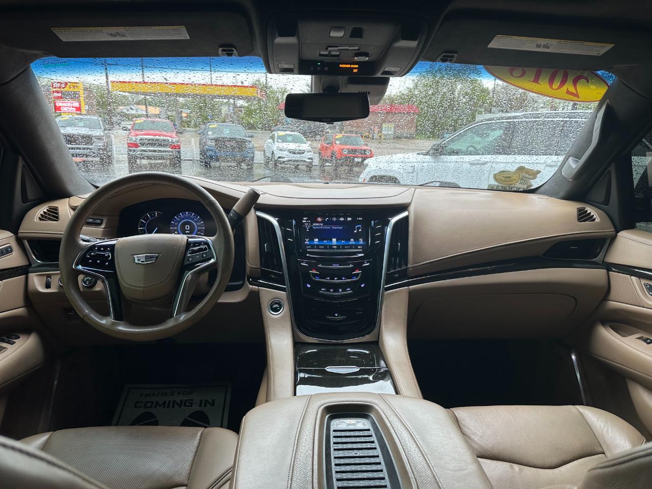 Cadillac Escalade ESV 4WD 4dr Platinum 2018