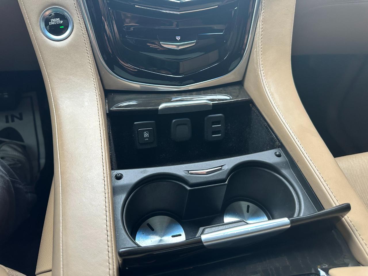 Cadillac Escalade ESV 4WD 4dr Platinum 2018