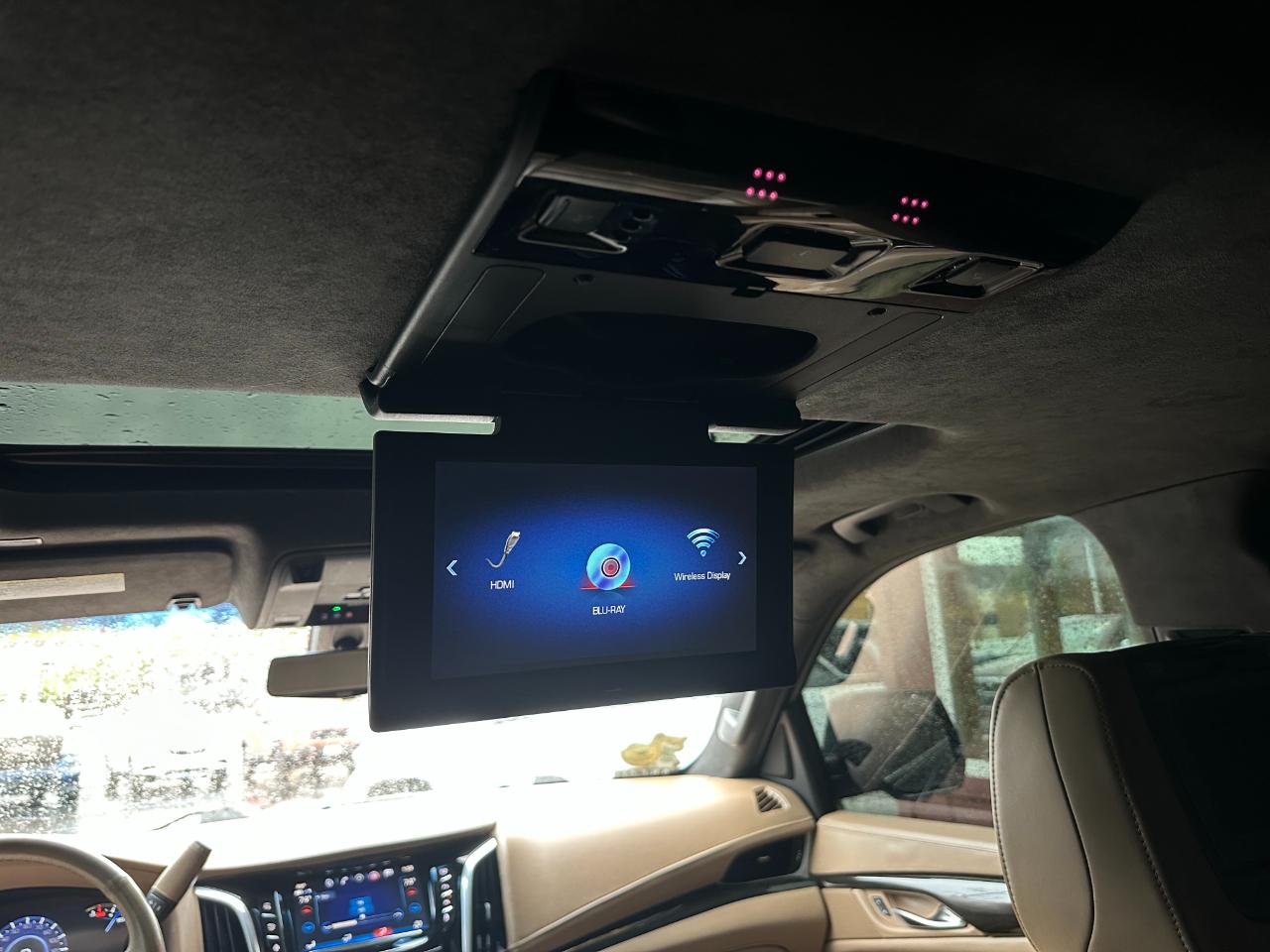 Cadillac Escalade ESV 4WD 4dr Platinum 2018