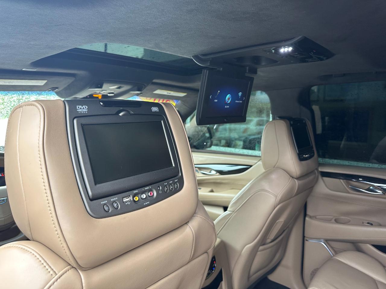 Cadillac Escalade ESV 4WD 4dr Platinum 2018